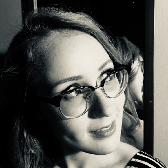 Meet your Posher, Jillian - Picture 1 of 1